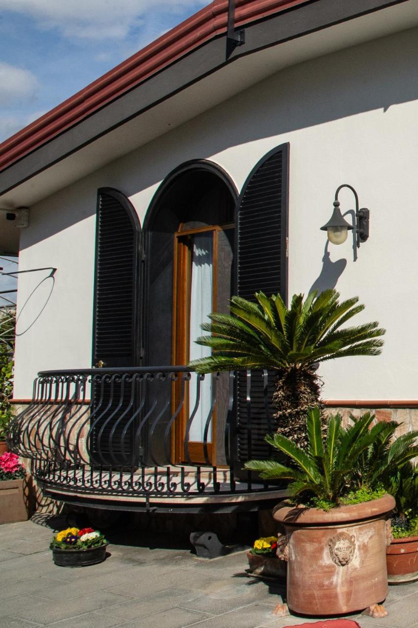 Ohana Bed And Breakfast 카스텔라마레디스타비아 외부 사진